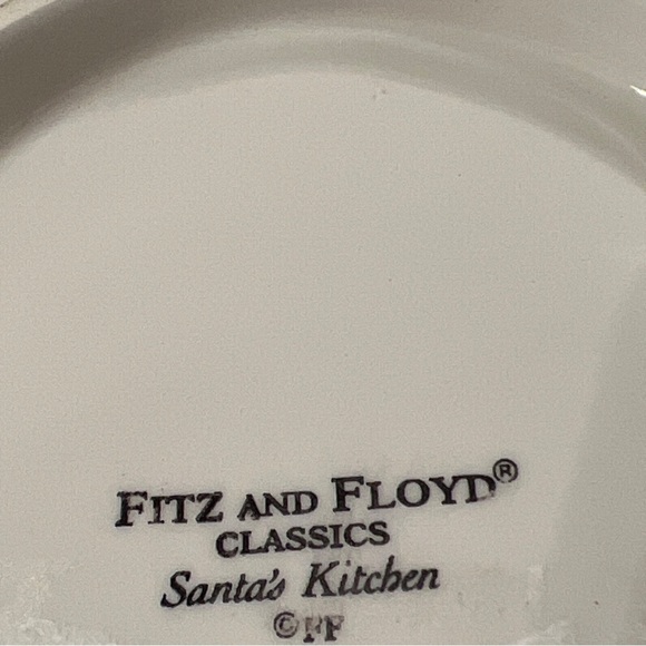 Fitz & Floyd CLASSICS SANTA'S KITCHEN ORNAMENT PLATE Christmas Cookie Dish - Picture 3 of 3